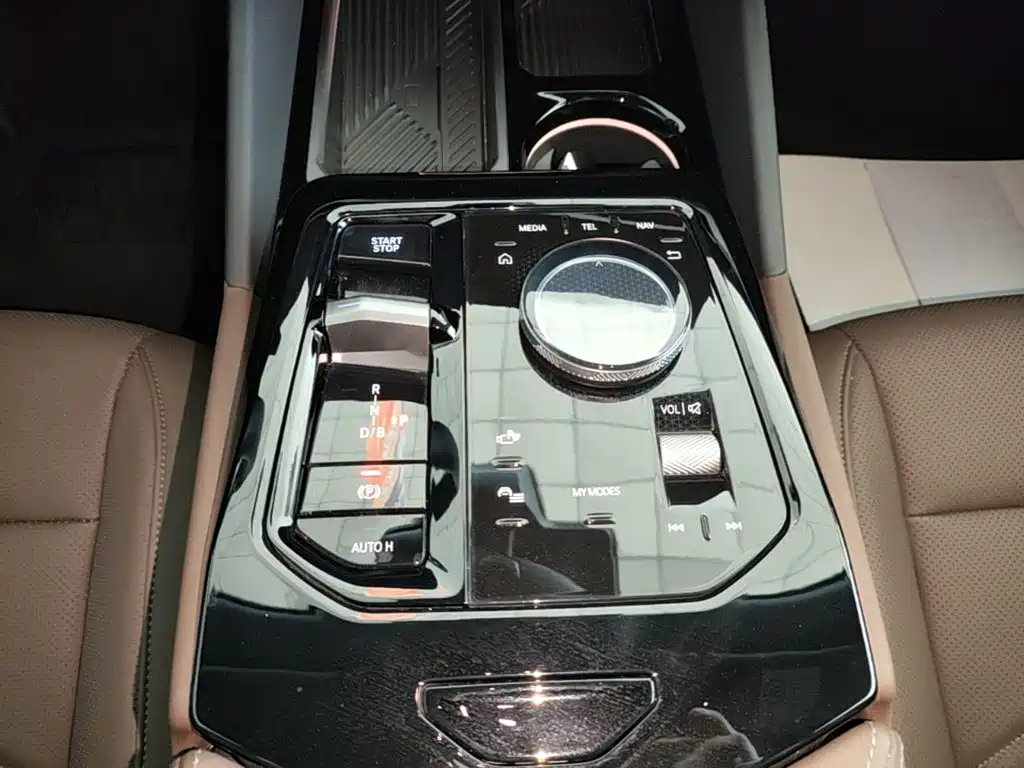 BMW i5 2025 2025 eDrive 35L M Sport Package