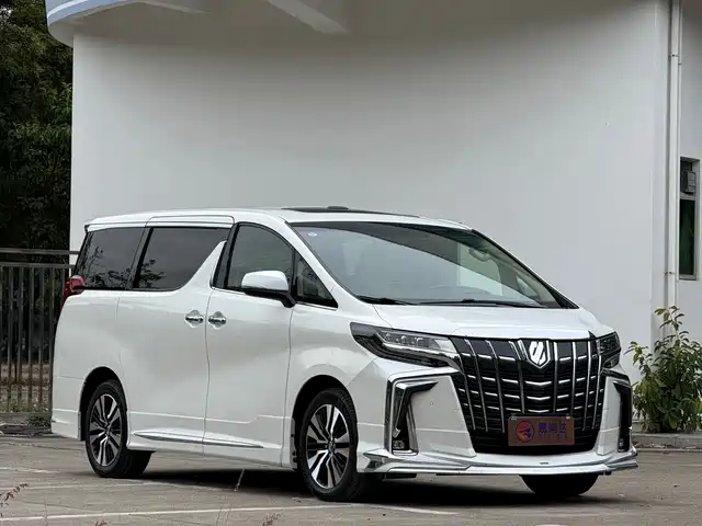 Toyota Alphard 2018 3.5L Premium — фото 3