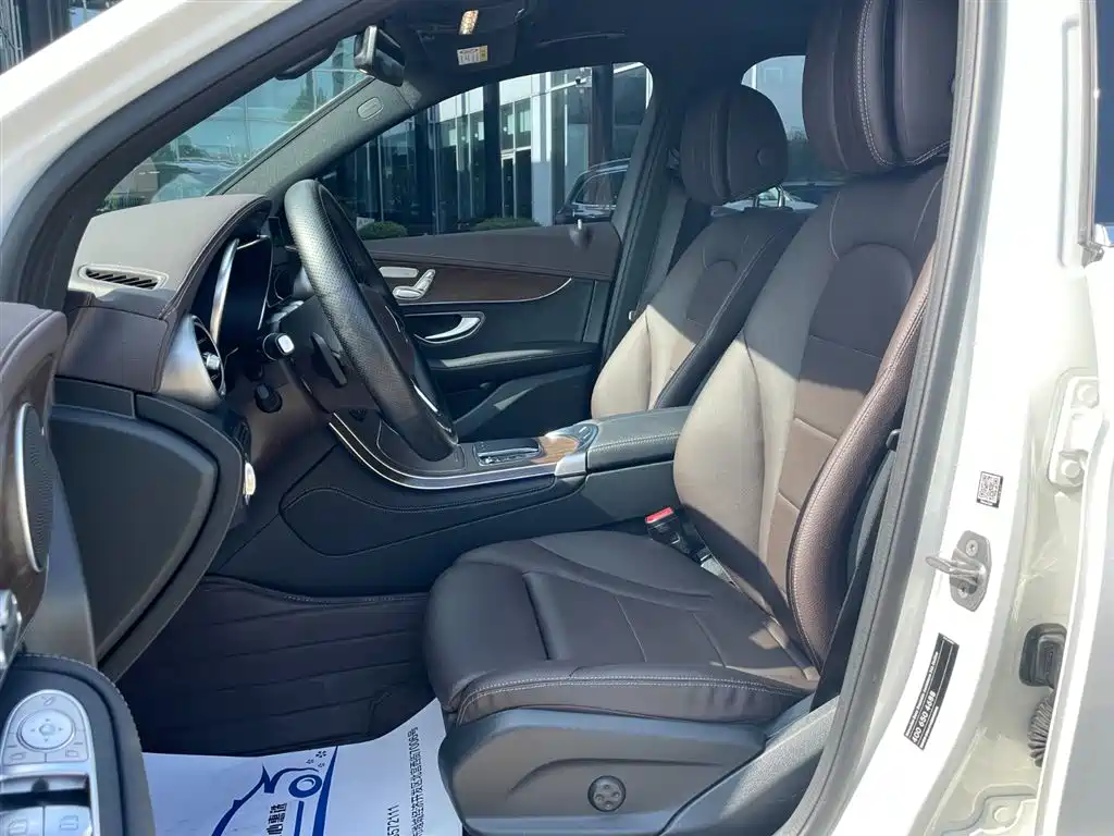 Mercedes-Benz GLC 2022 Model GLC 260 L 4MATIC Luxury Edition фото 6