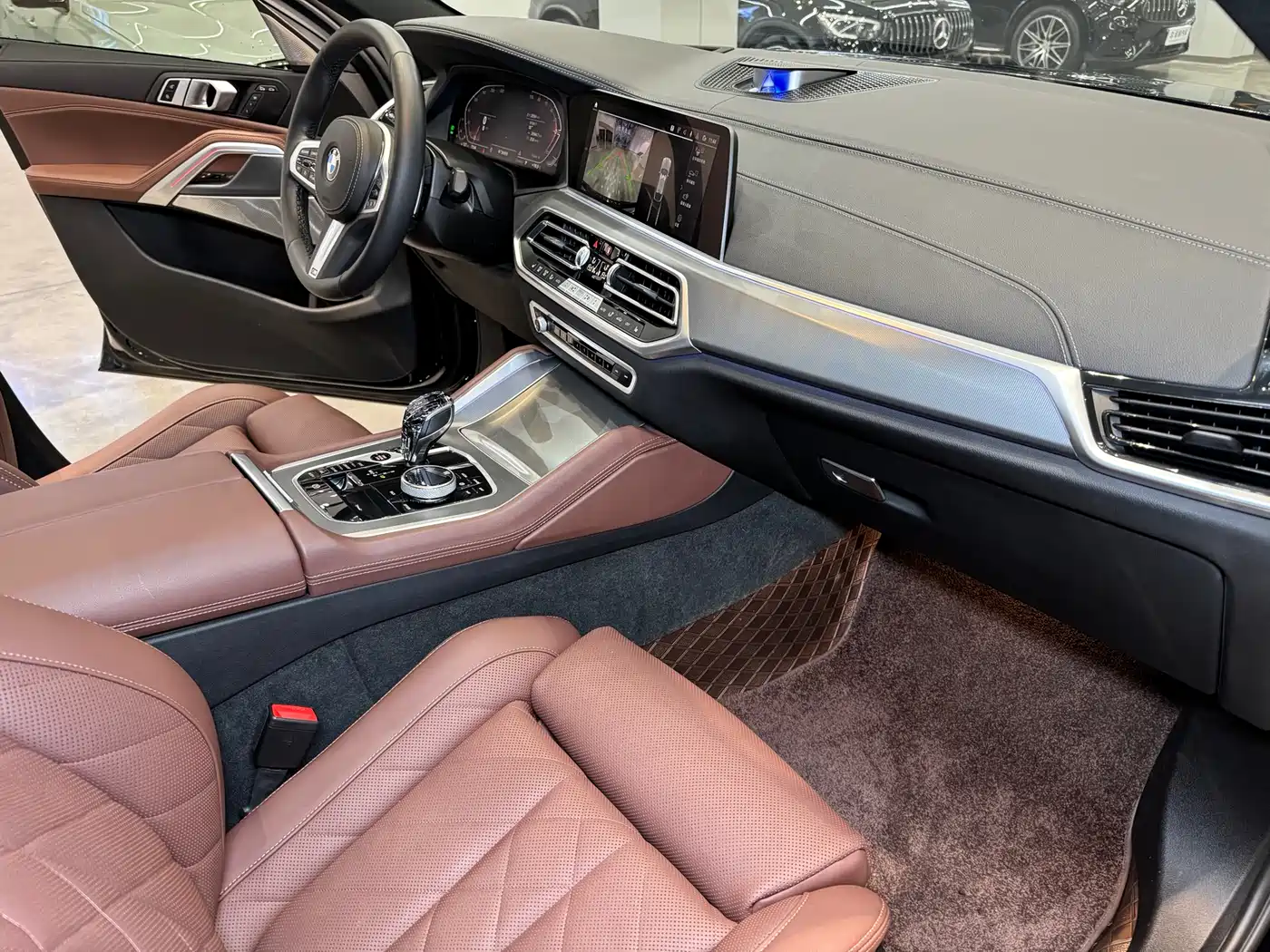 BMW X6 2022 xDrive30i M Sport Package фото 16