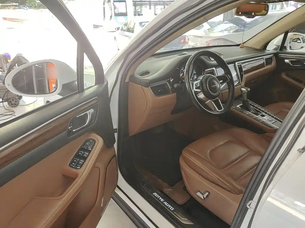 Zotye SR9 2017 2017 2.0T Auto Ultimate Heart Edition
