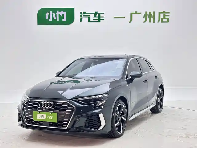 Audi A3 Sportback 35 TFSI, Стиль Спорт