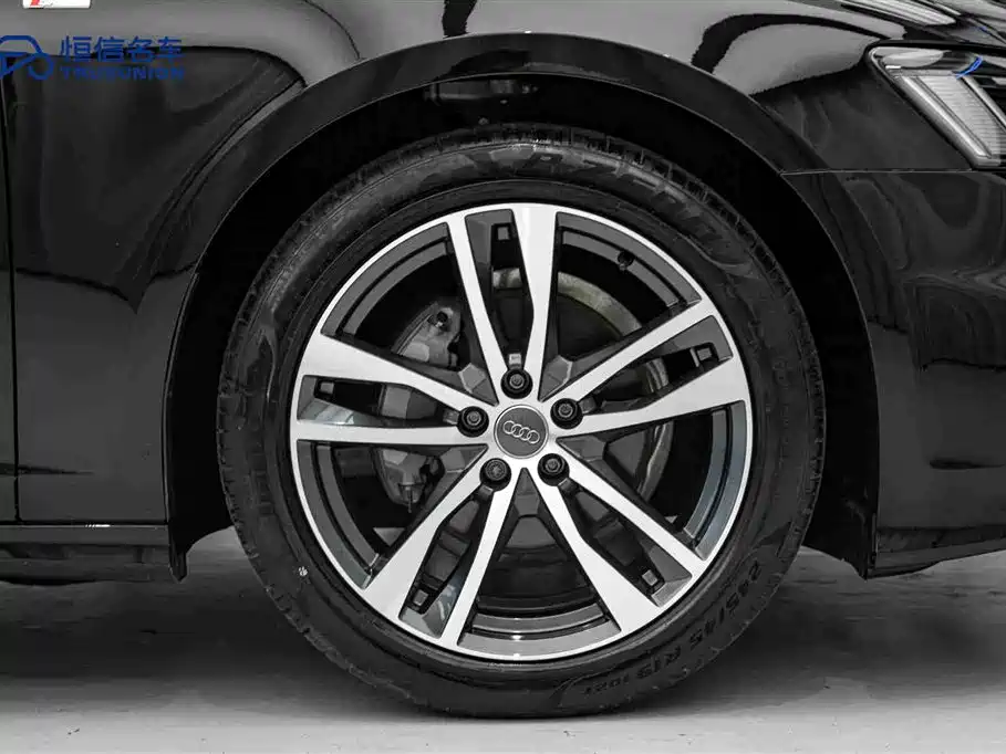 Audi A6L 2019 40 TFSI Luxury Dynamic фото 11