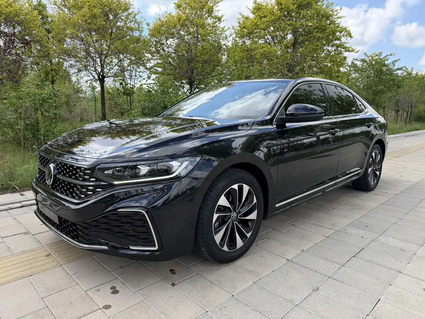 Volkswagen Passat 2022 280TSI Elite Edition