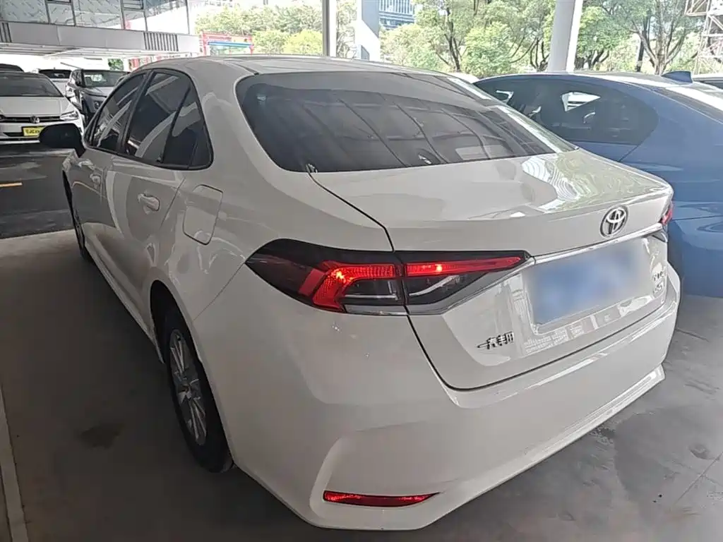 Toyota Corolla 2021 1.2T S-CVT Pioneer Edition фото 5