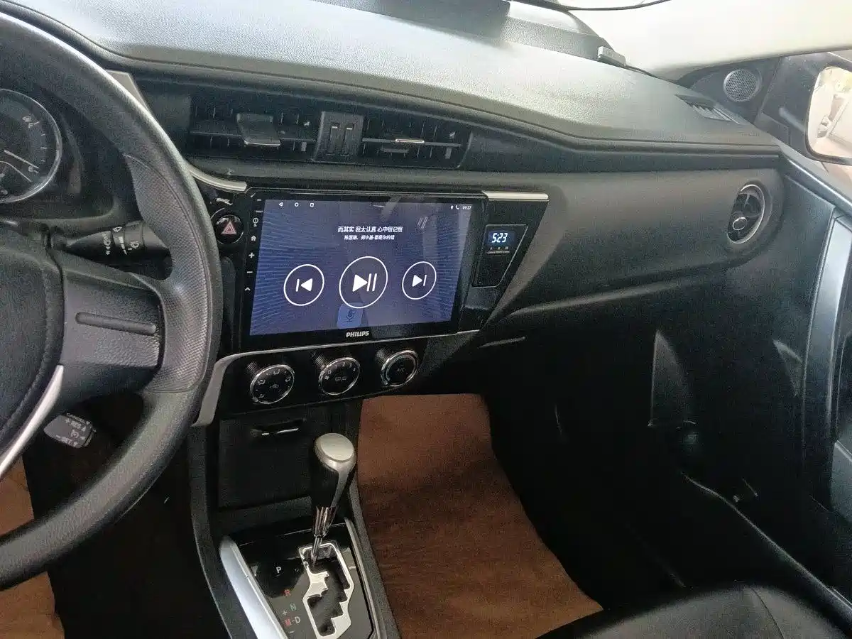 Toyota Corolla 2018 1.2T S-CVT GL Smart Edition фото 6