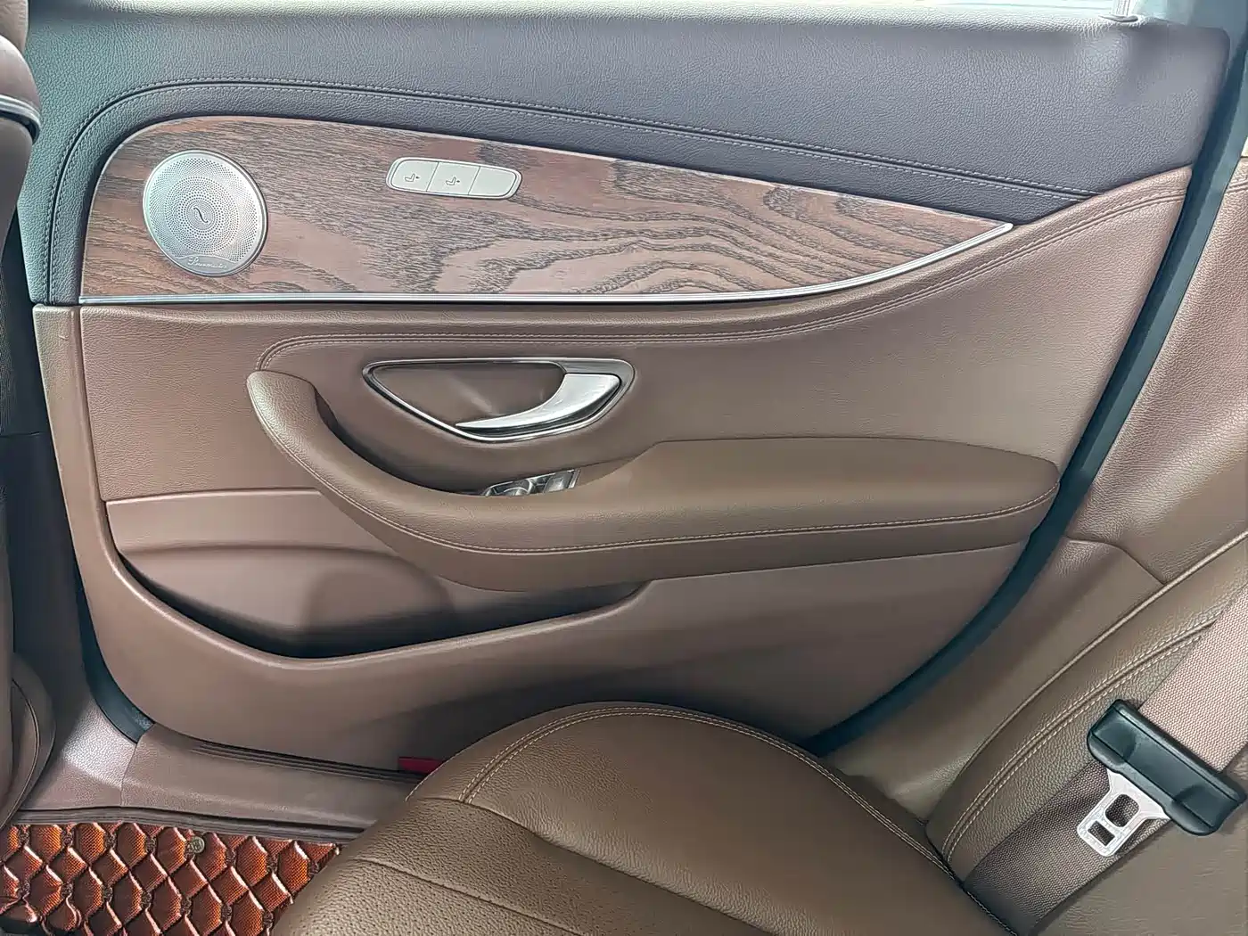 Mercedes-Benz E-Class 2021 Facelift E 260 L фото 15