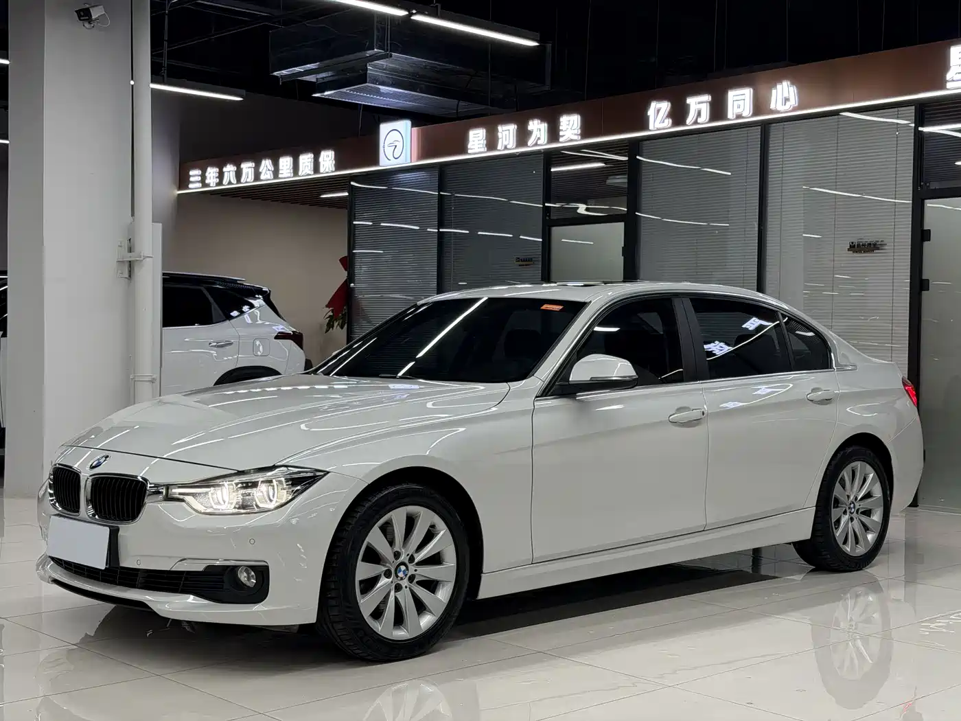 BMW 3 Series 2017 318Li Fashion