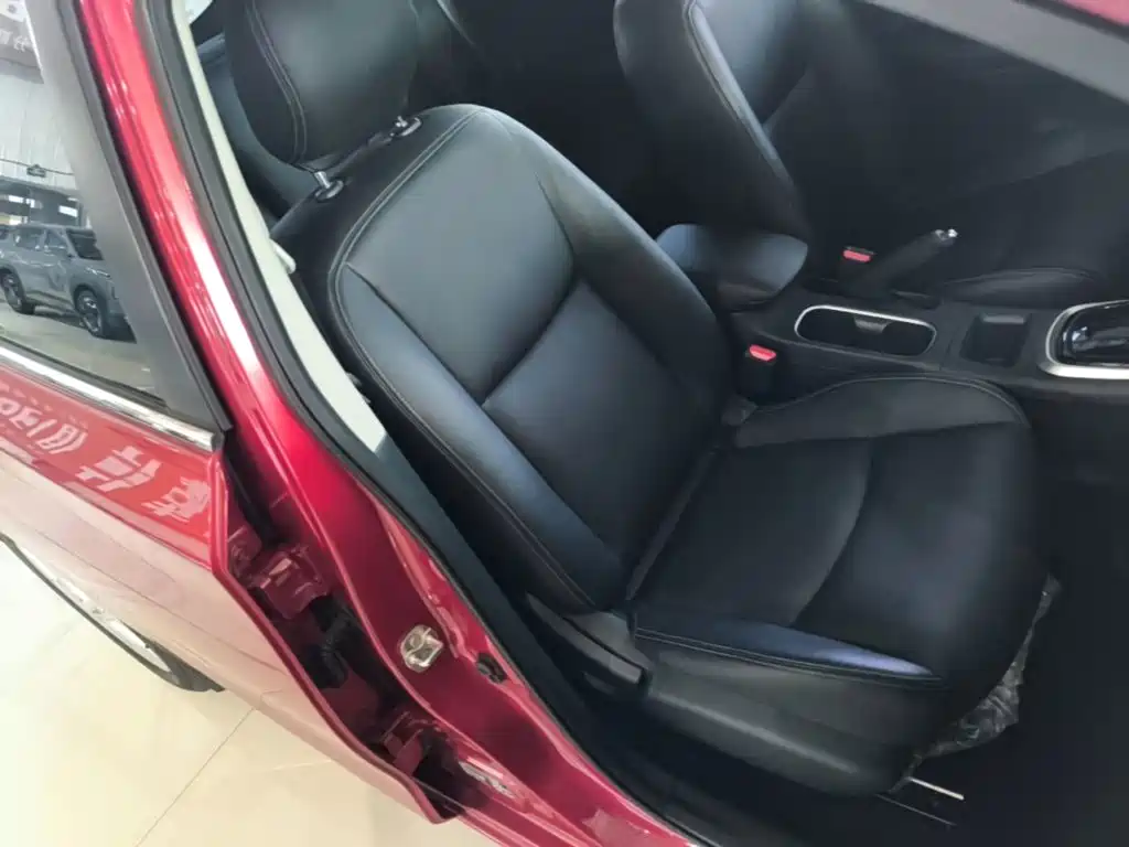 Nissan Tiida, миниатюра 25