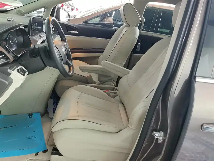 Buick GL8 2022 Land Business Class 652T Luxury фото 9