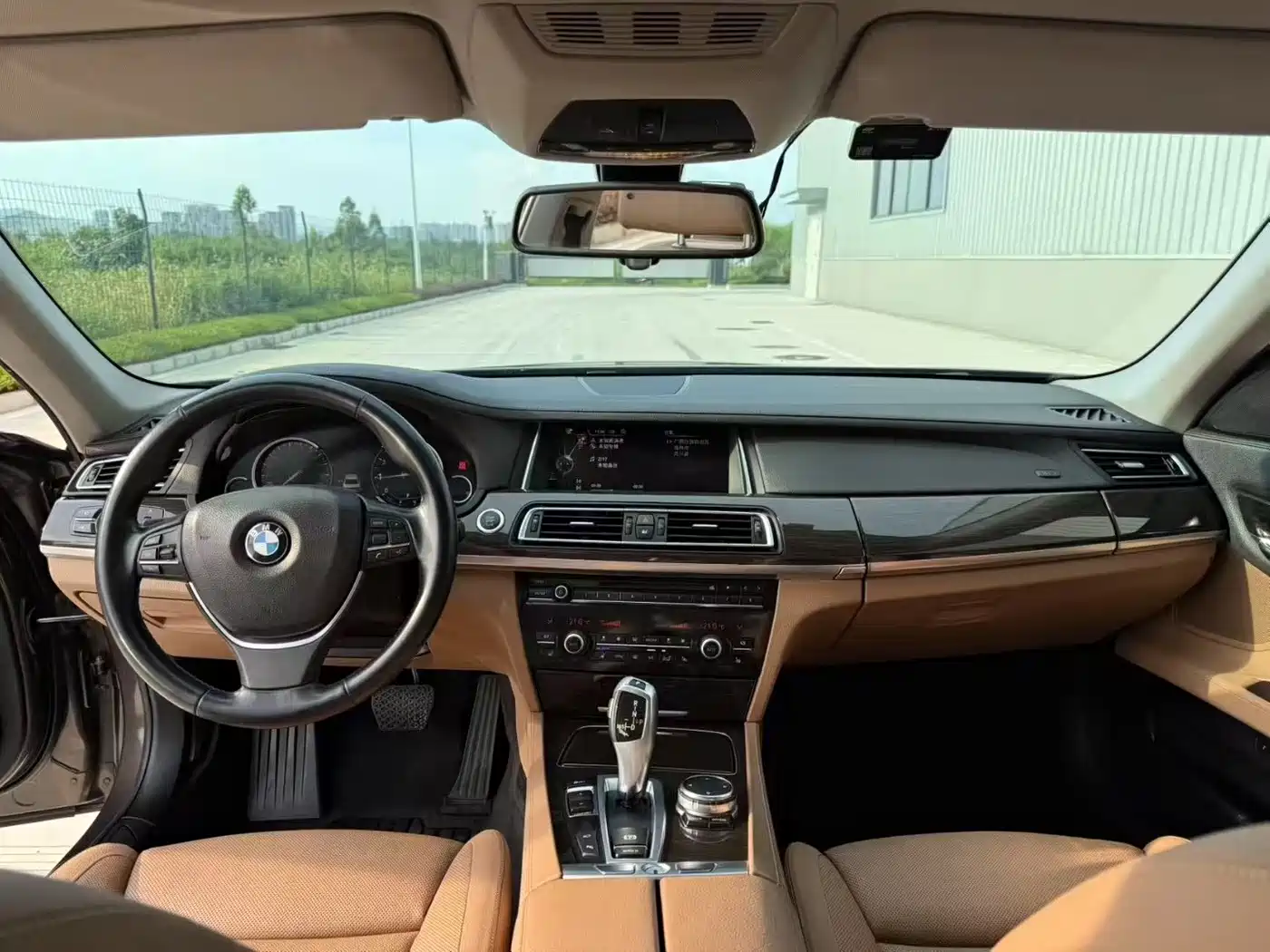 BMW 7 Series 2013 Model 730Li Luxury фото 8