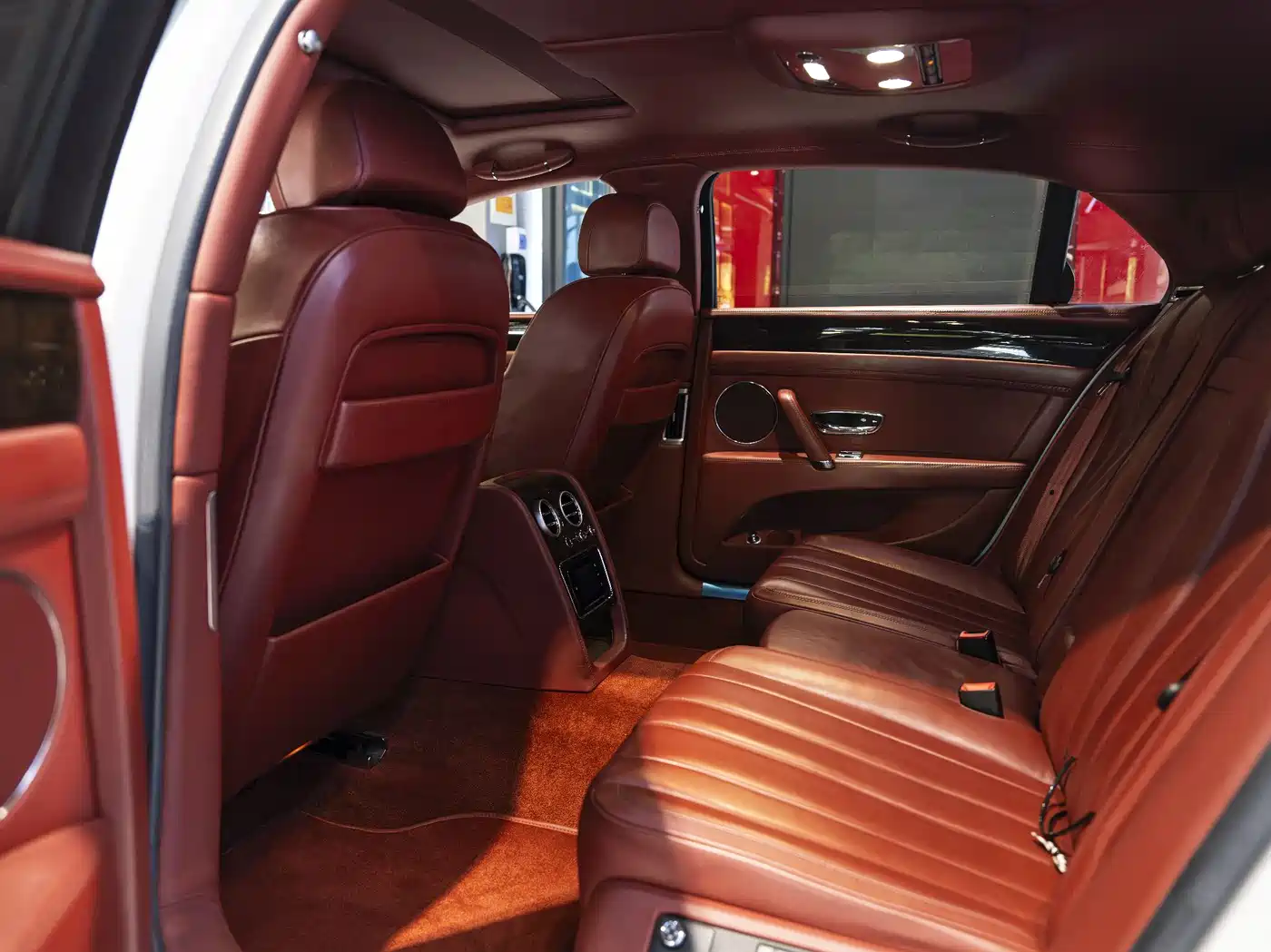 Bentley Flying Spur 2014 4.0T V8 Prestige Edition фото 19