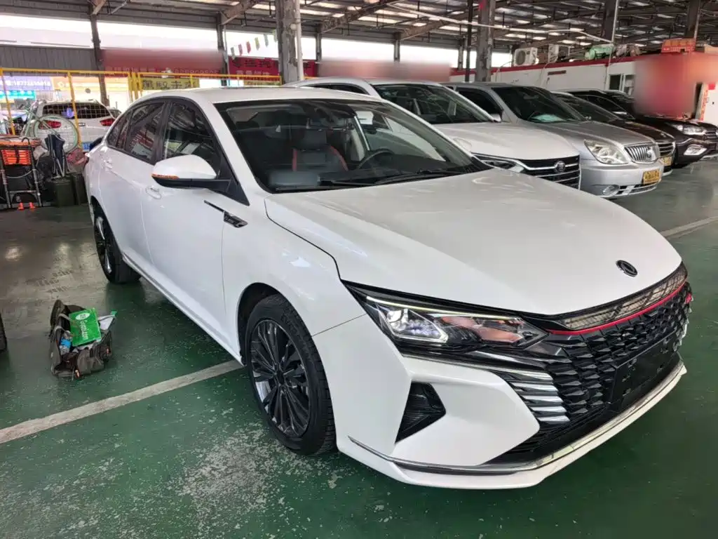 Dongfeng Aeolus Yixuan MAX 2022 2021 1.5T Super Dad Edition