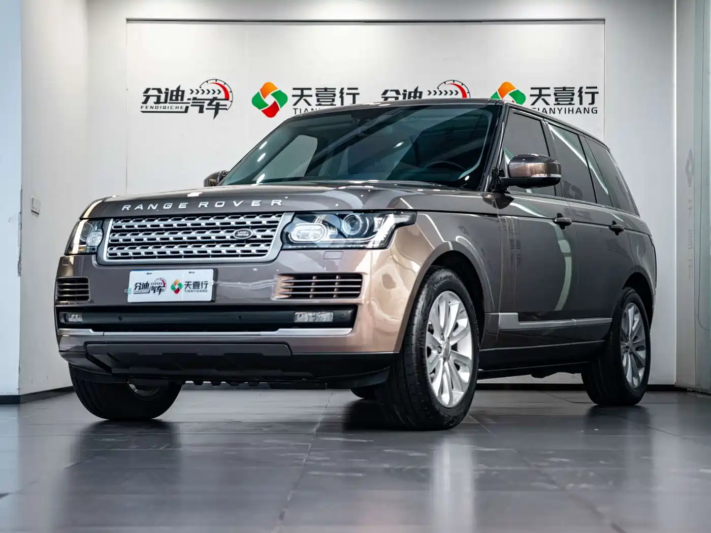 Land Rover Range Rover 2014 3.0 SC V6 Vogue