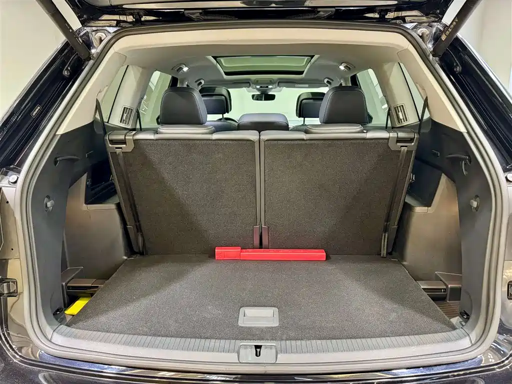 Volkswagen Teramont 2023 380TSI AWD Premium Luxury Edition фото 12