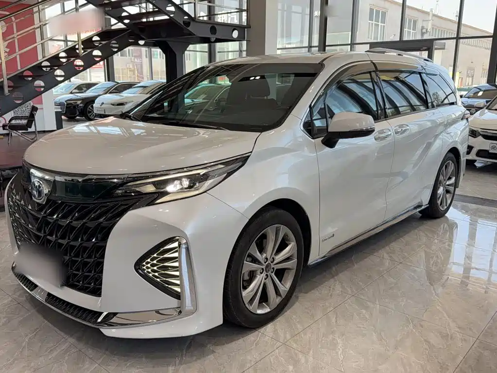 Toyota Sienna 2023 2.5L Hybrid Premium Edition