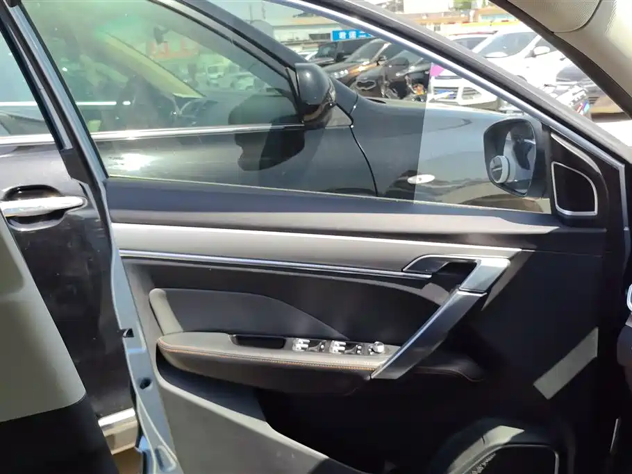 GEELY AUTOMOBILE BINYUE