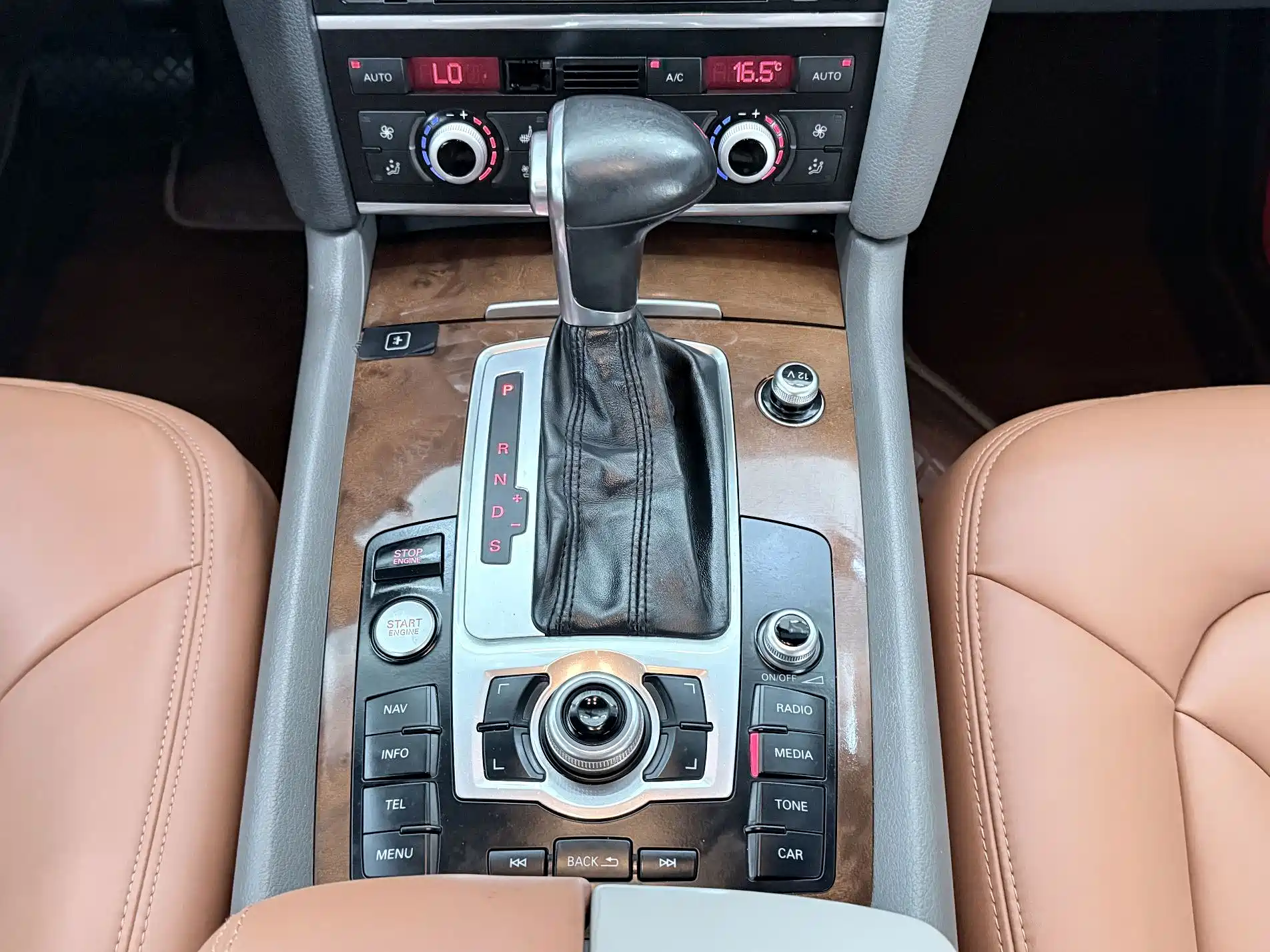 Photo 16 - Audi Q7