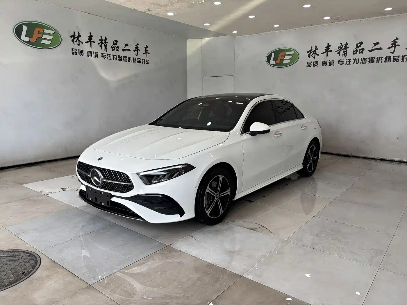 MERCEDES-BENZ CLASS A 2025