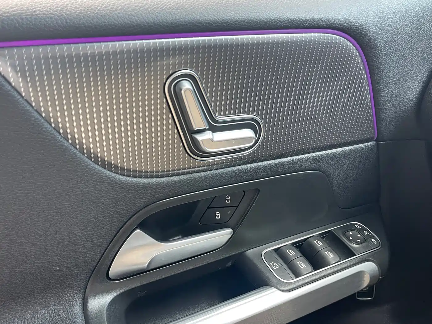 Mercedes-Benz GLB 2020 Facelift GLB 200 Dynamic фото 16