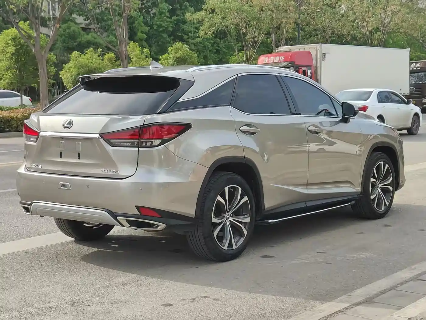 Lexus RX 2020 300 4WD Elegance Edition China VI фото 11