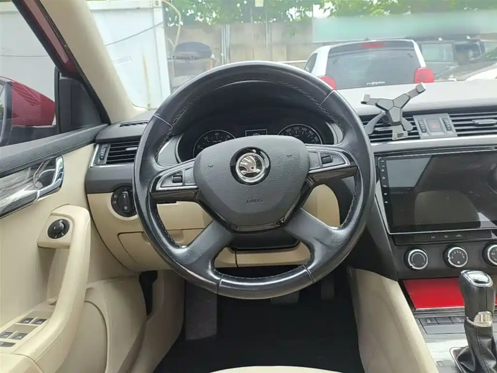 Škoda Octavia 2015 1.6L Automatic逸俊版 фото 11