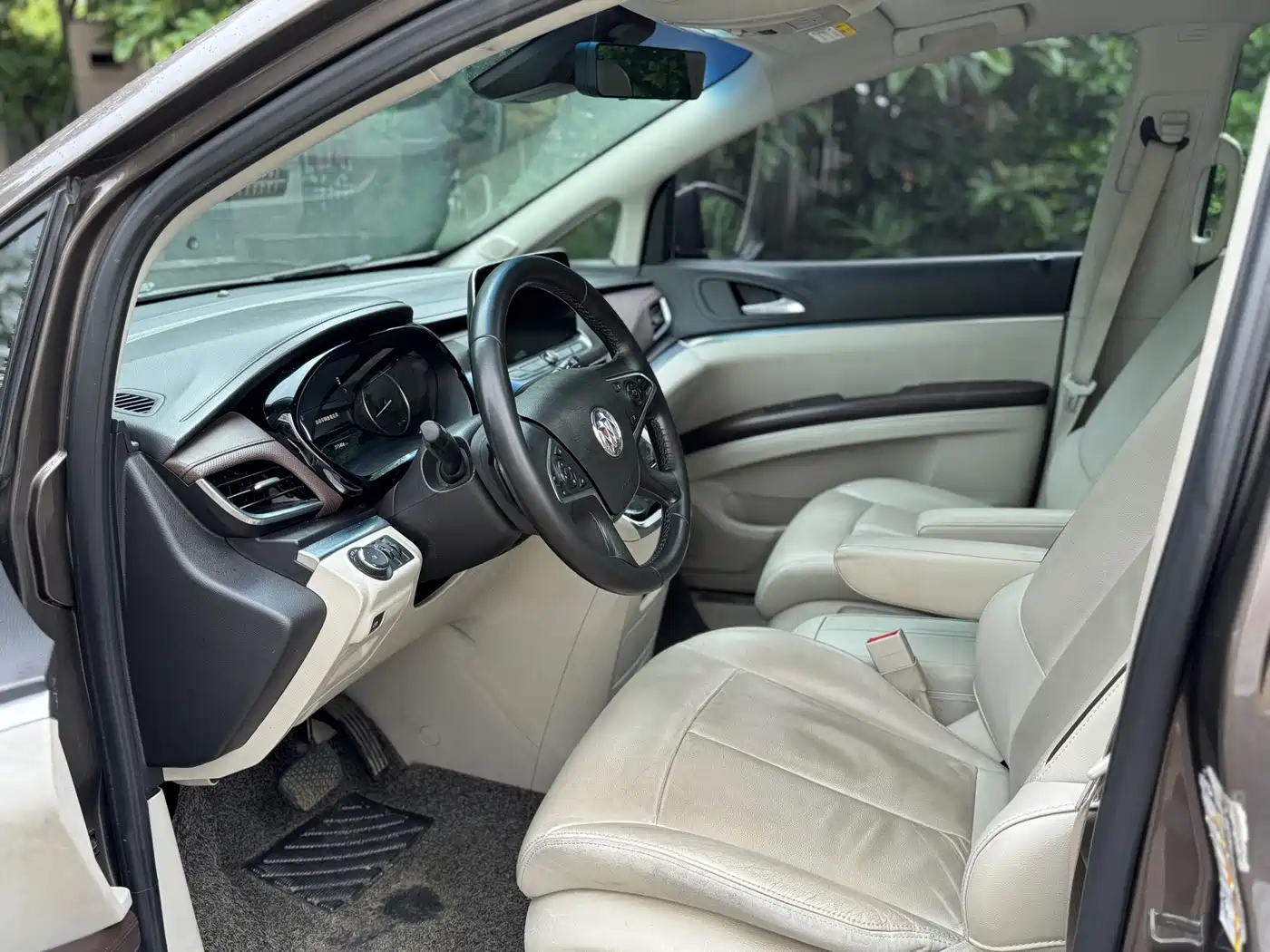 Buick GL8 2021 Land Business Class 652T Smart Premium фото 8