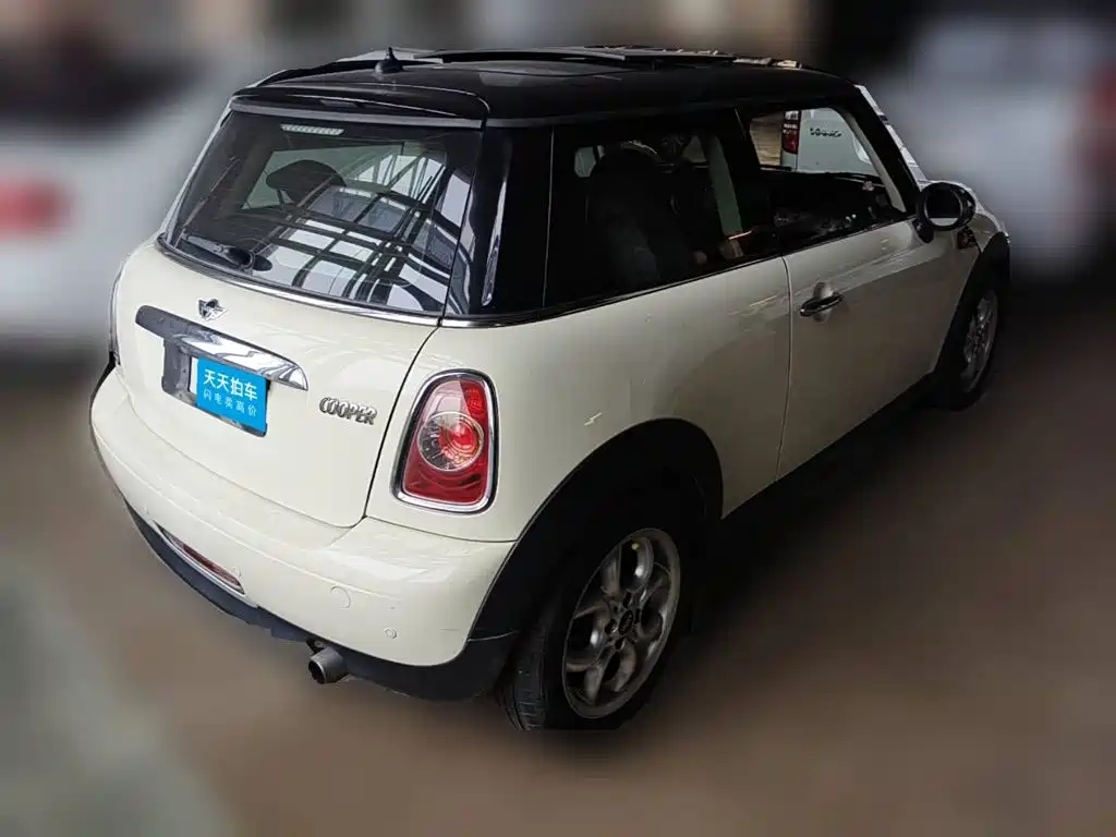 MINI MINI 2014 2011 1.6L COOPER Fun