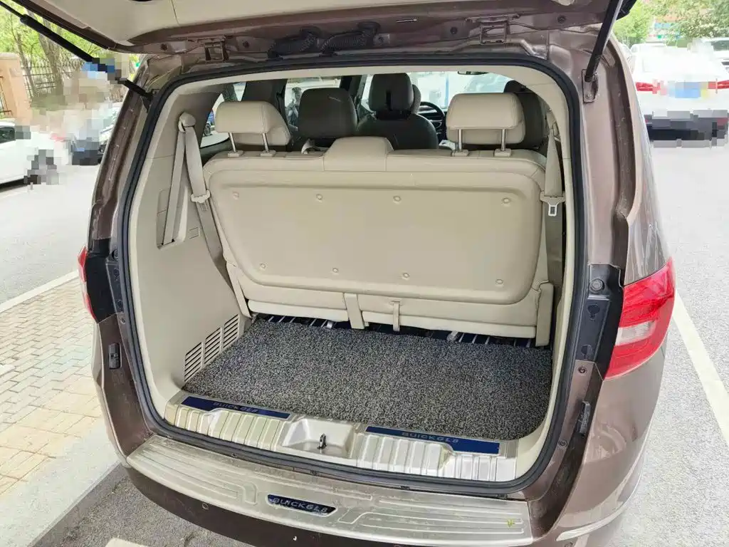 Фото 5 - Buick GL8
