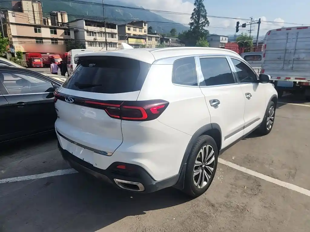 Фото 7 - Chery Tiggo 8