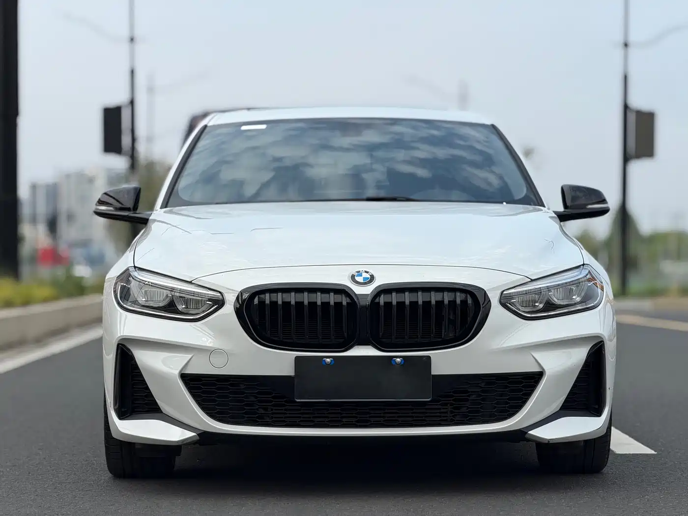 BMW 1-SERIES