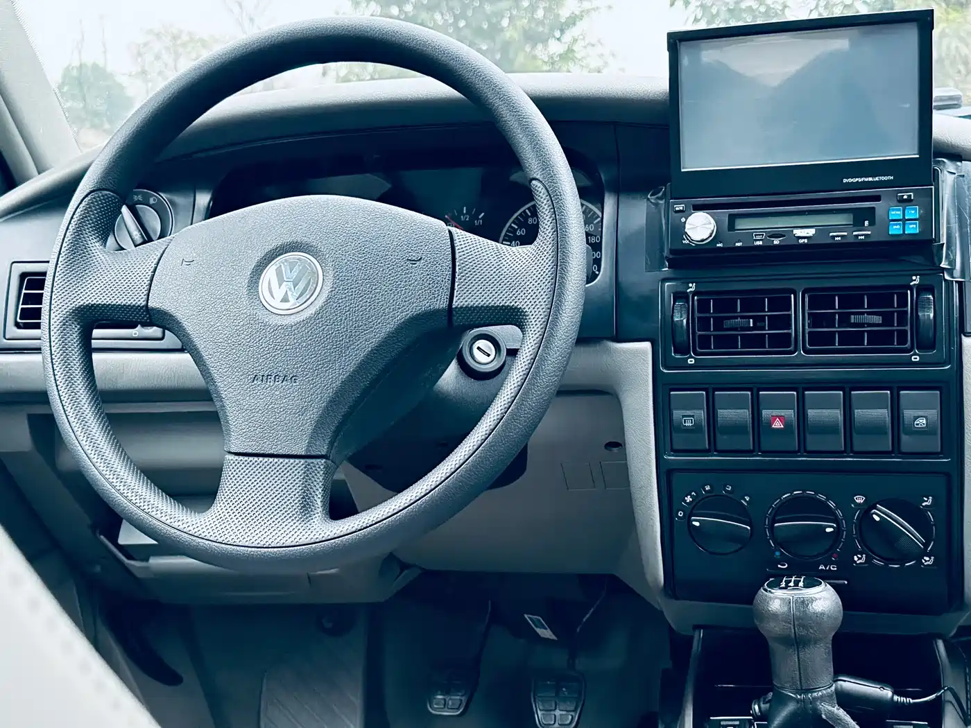Volkswagen Santana Vista 2008 1.8L Manual Practical Style фото 12