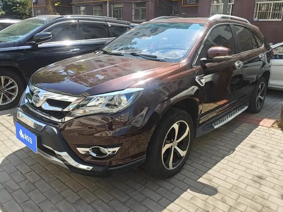 BYD S7 2015 2015 2.0T Automatic Flagship Model