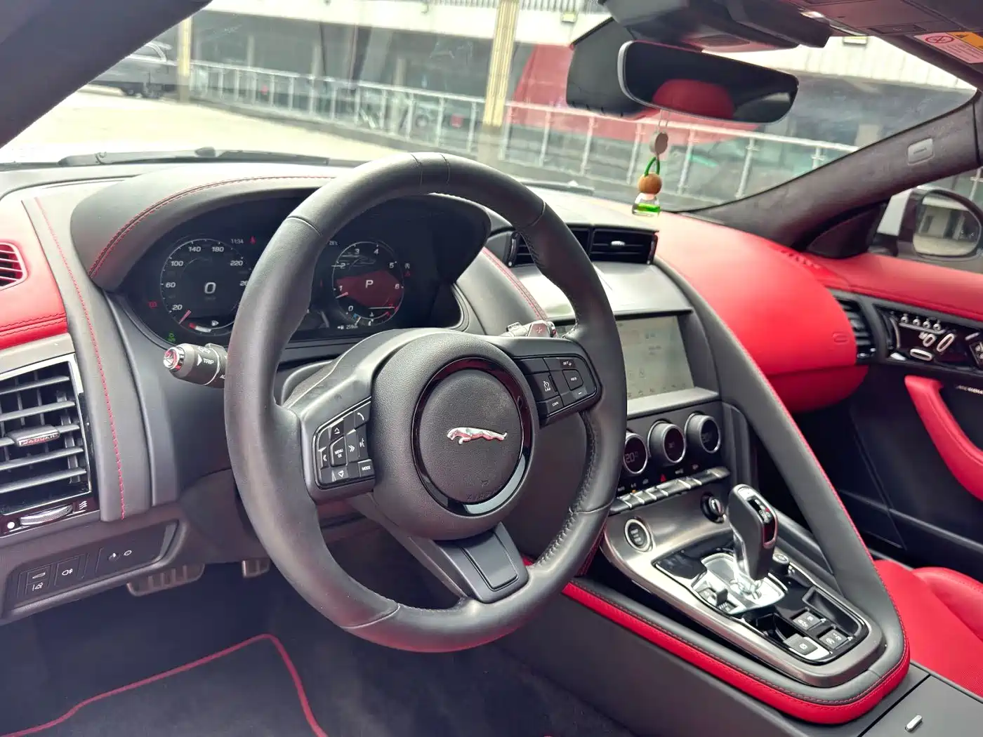 Фото 4 - Jaguar F-TYPE