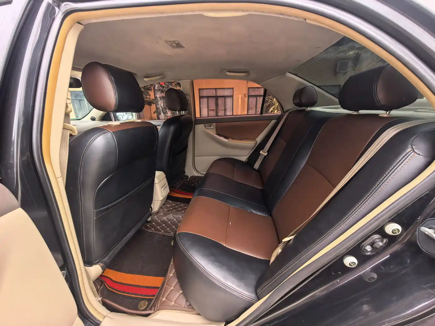 Toyota Corolla 2011 1.6L Automatic Classic Edition фото 8