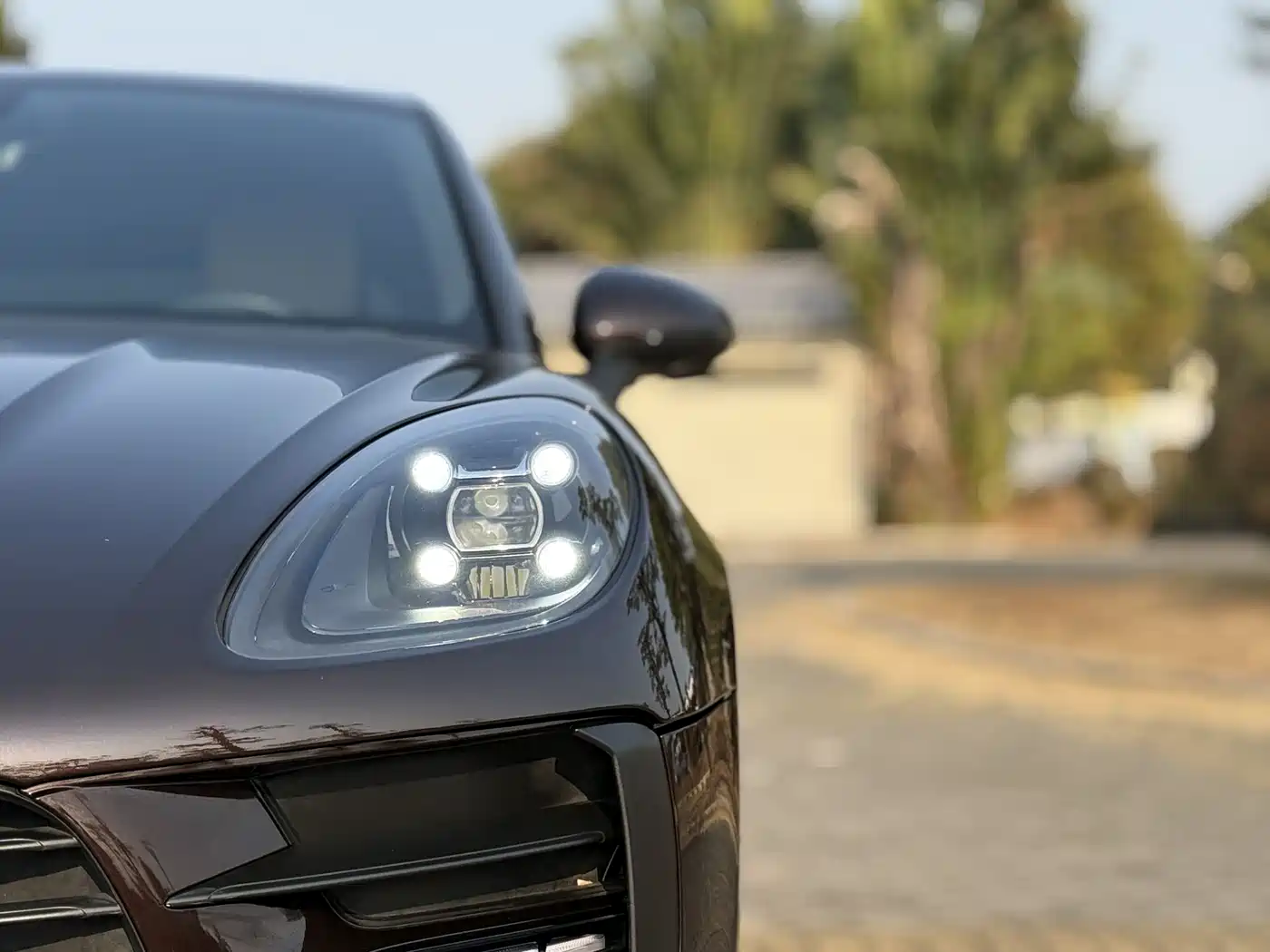 PORSCHE MACAN