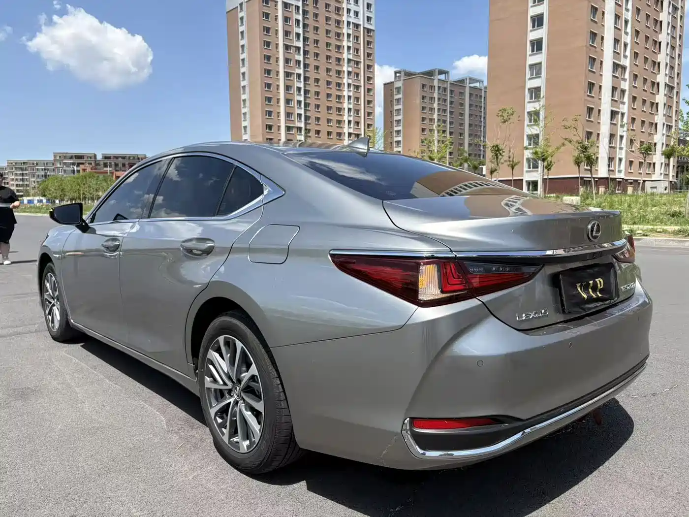 Lexus ES 2024 200 Premium Edition фото 9