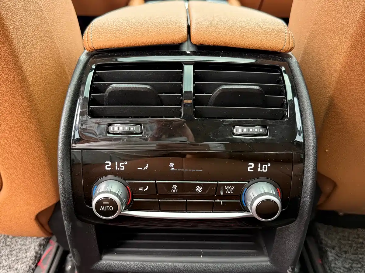 BMW 6 Series GT 2022 Model 630i Luxury Design Package фото 13