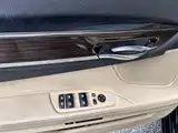 Фото 13 - BMW 7 Series