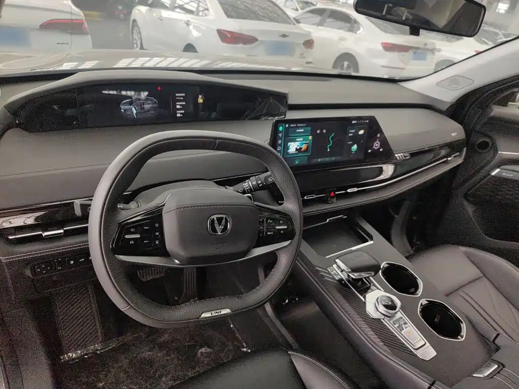 Changan UNI-K iDD 2026 2024 Model Smart Electric iDD 1.5T 135km Intelligent Fun Type