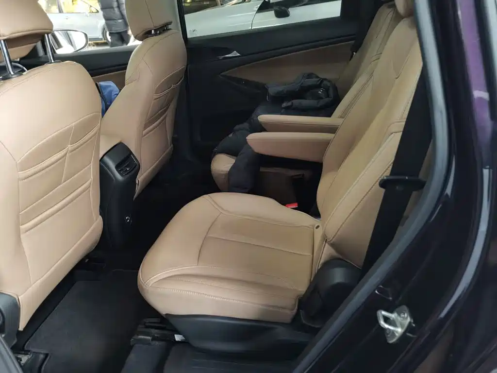 Buick GL6 2021 2021 323T Mild Hybrid Connected Luxury