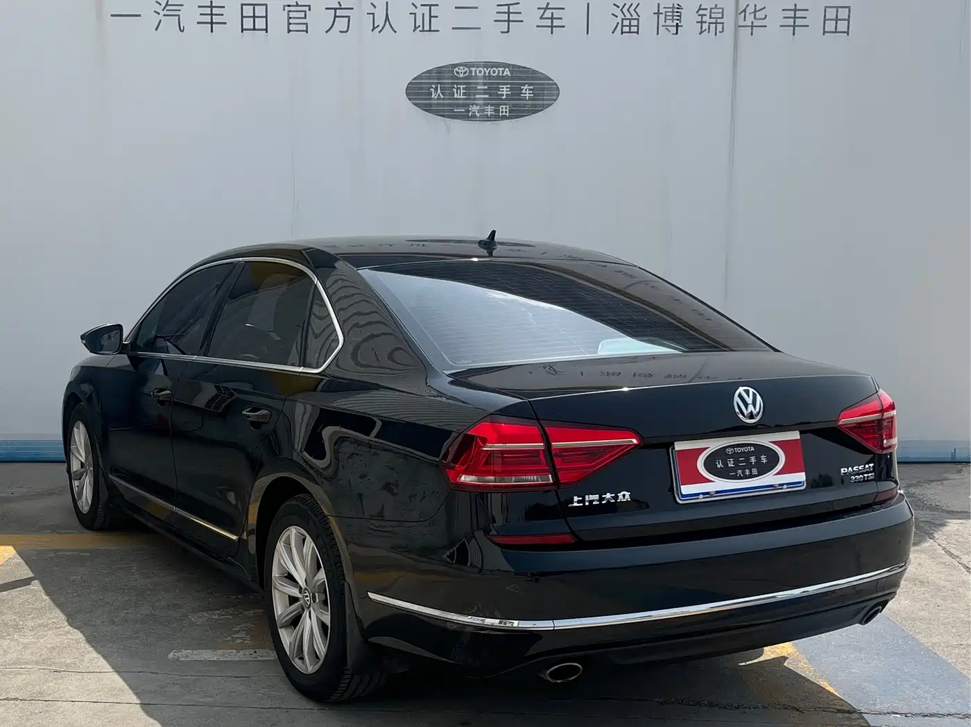 Volkswagen Passat 2017 330TSI DSG Prestige фото 3