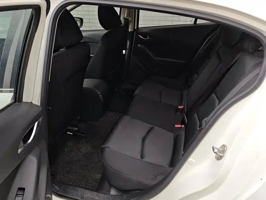 Mazda Mazda 3 2014 2014 Sedan 1.5L Manual Comfort