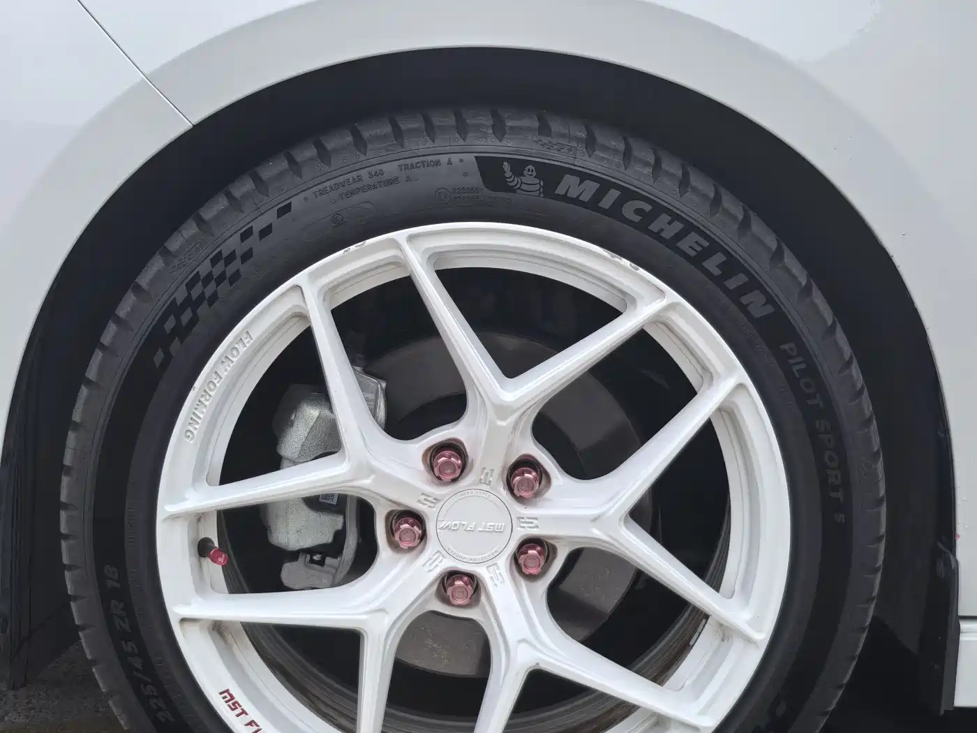 Lynk & Co 03 2023 2.0TD DCT Jin Pro фото 8