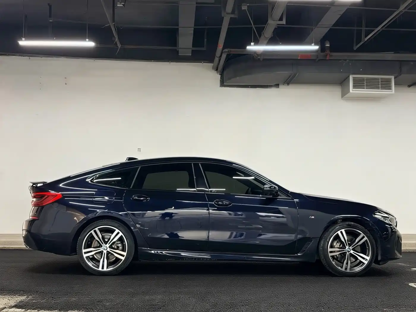 BMW 6 Series GT 2022 Model 630i M Sport Package фото 3