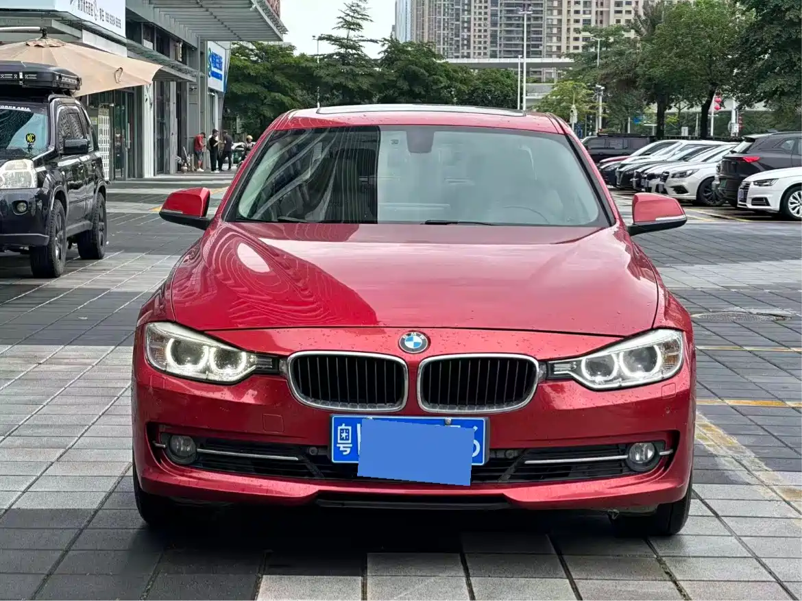 BMW 3 Series 2013 320Li Fashion Model