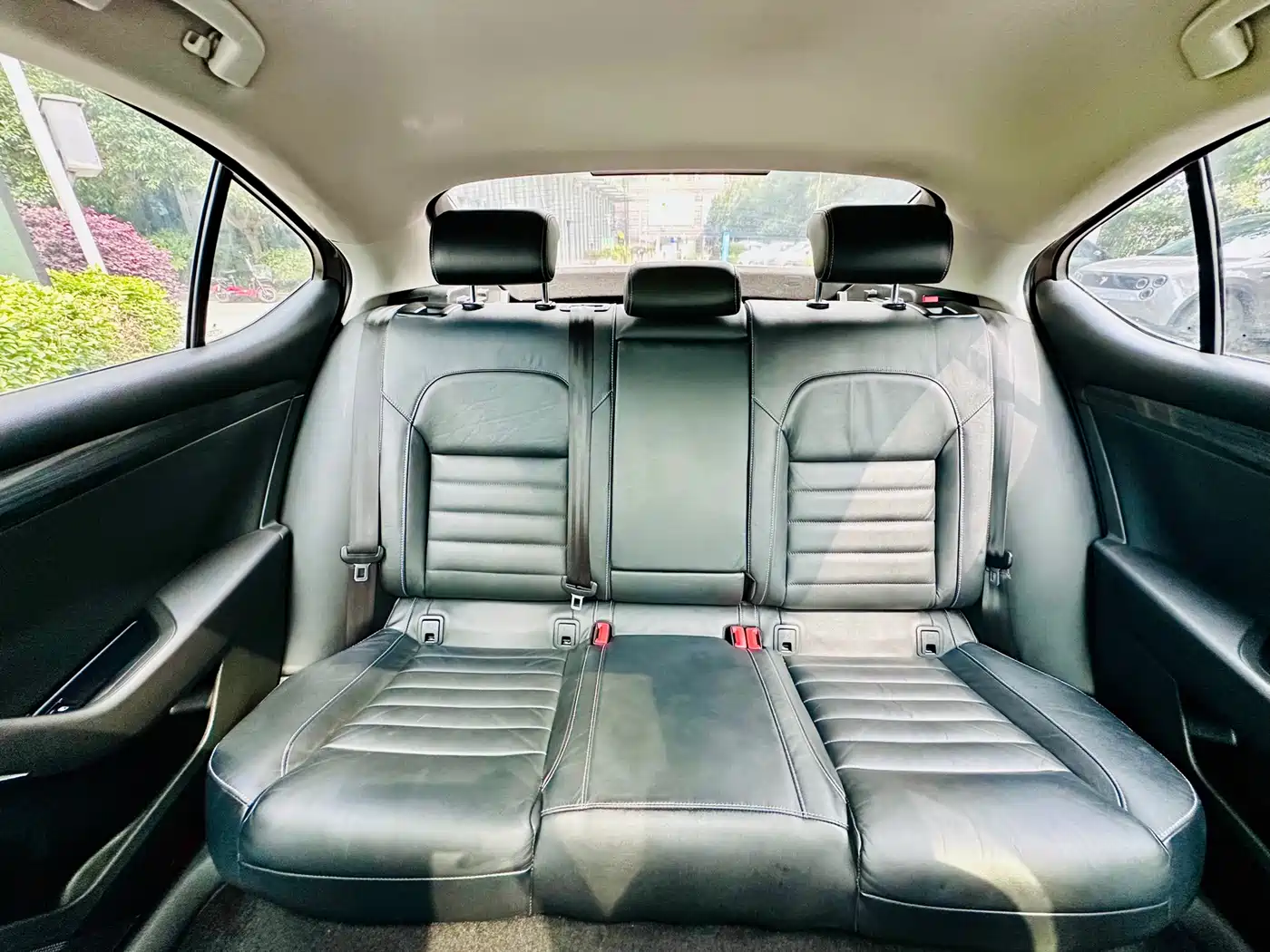 Škoda Superb 2016 TSI330 DSG Smart Edition фото 12