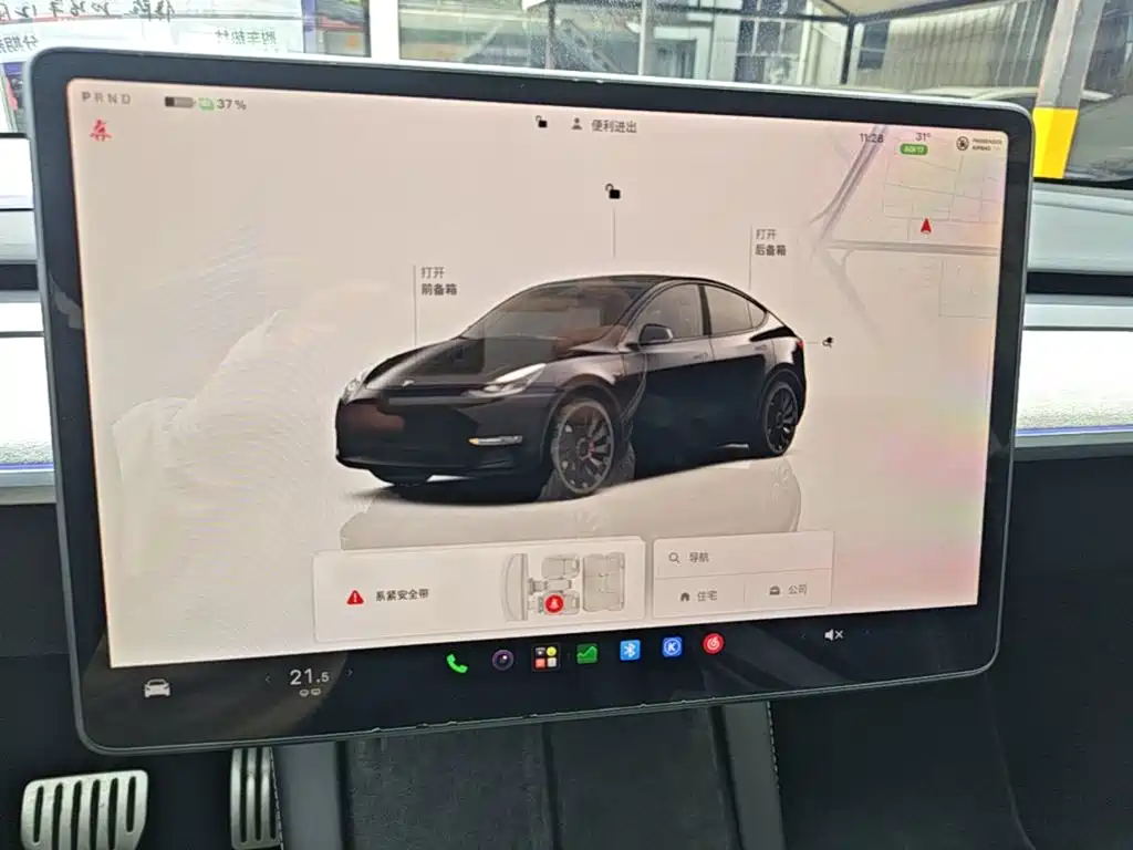 Фото 13 - Tesla Model Y
