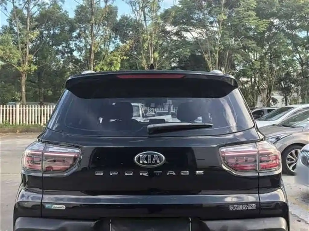 Kia Sportage 2019 2.0L Automatic Smart Luxury Edition фото 10
