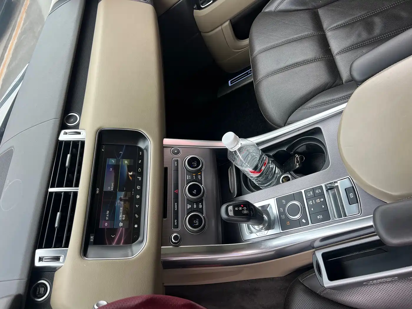 Land Rover Range Rover Sport 2017 3.0 SC V6 SE фото 10